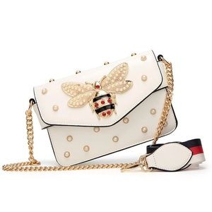 New pearly bee purse